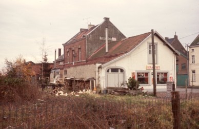 FRASNES  LEZ GOSSELIES  DIA 77-620.jpg